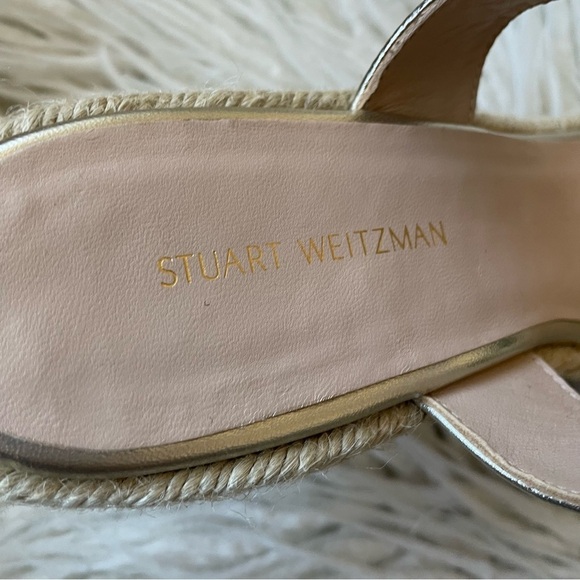 Stuart Weitzman Lexia Gold Metallic Textured-Leather Espadrille Wedge Sandals 8 - Picture 11 of 12